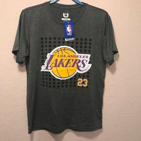 NWT. NBA Lakers Junior Size T-Shirt - Picture 4 of 8